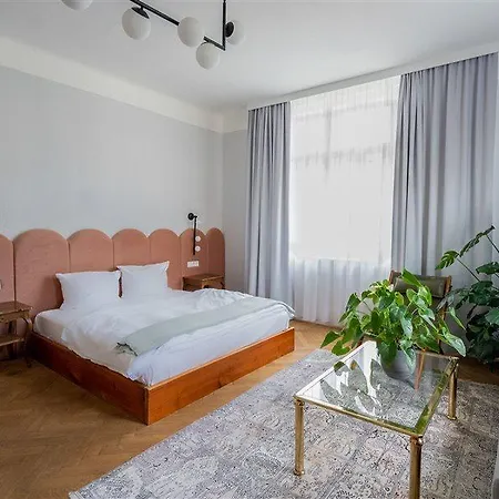 Selina Hotel